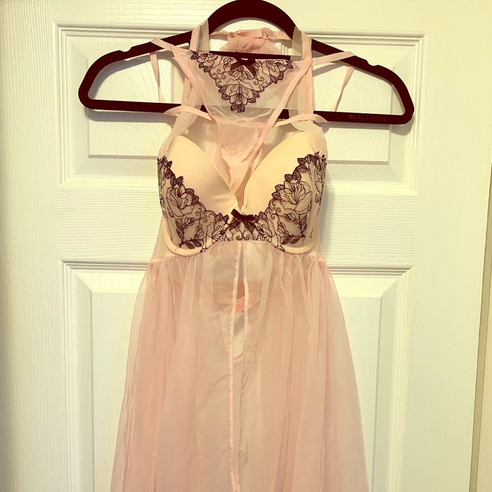 Like new Victoria’s Secret Babydoll lingerie